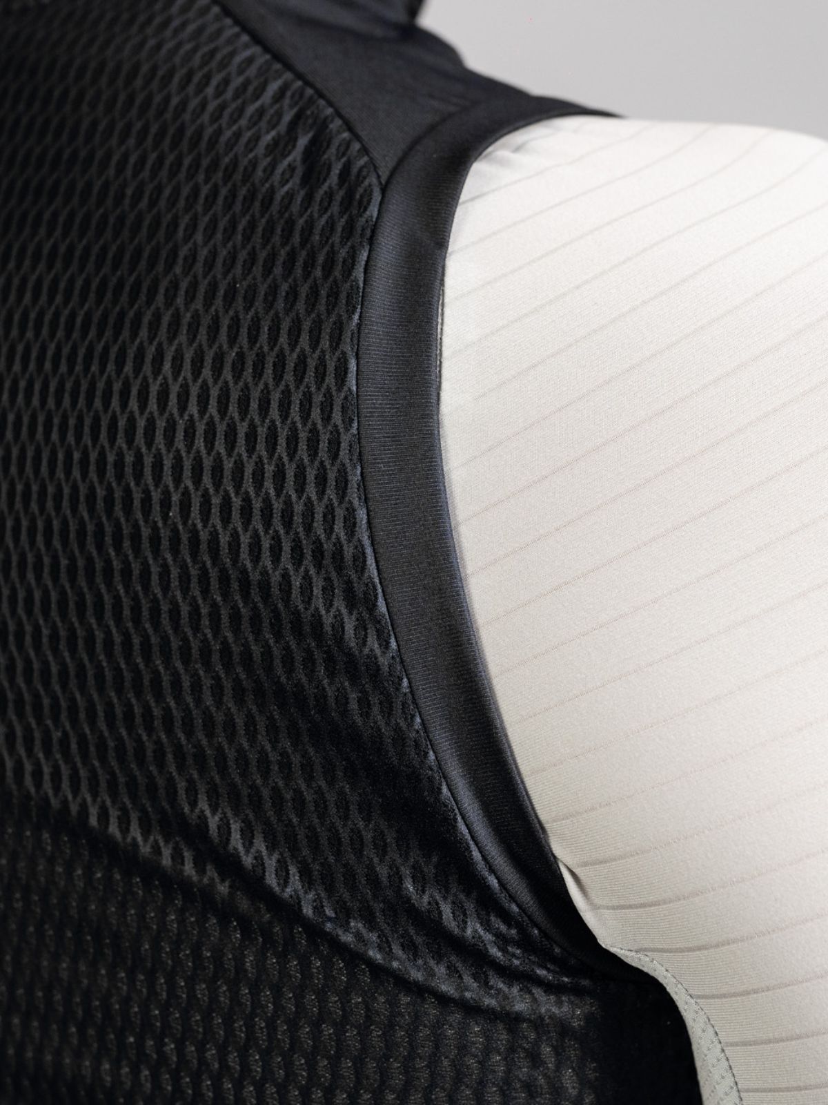 Chaleco Icon Eclipse Black para mujeres