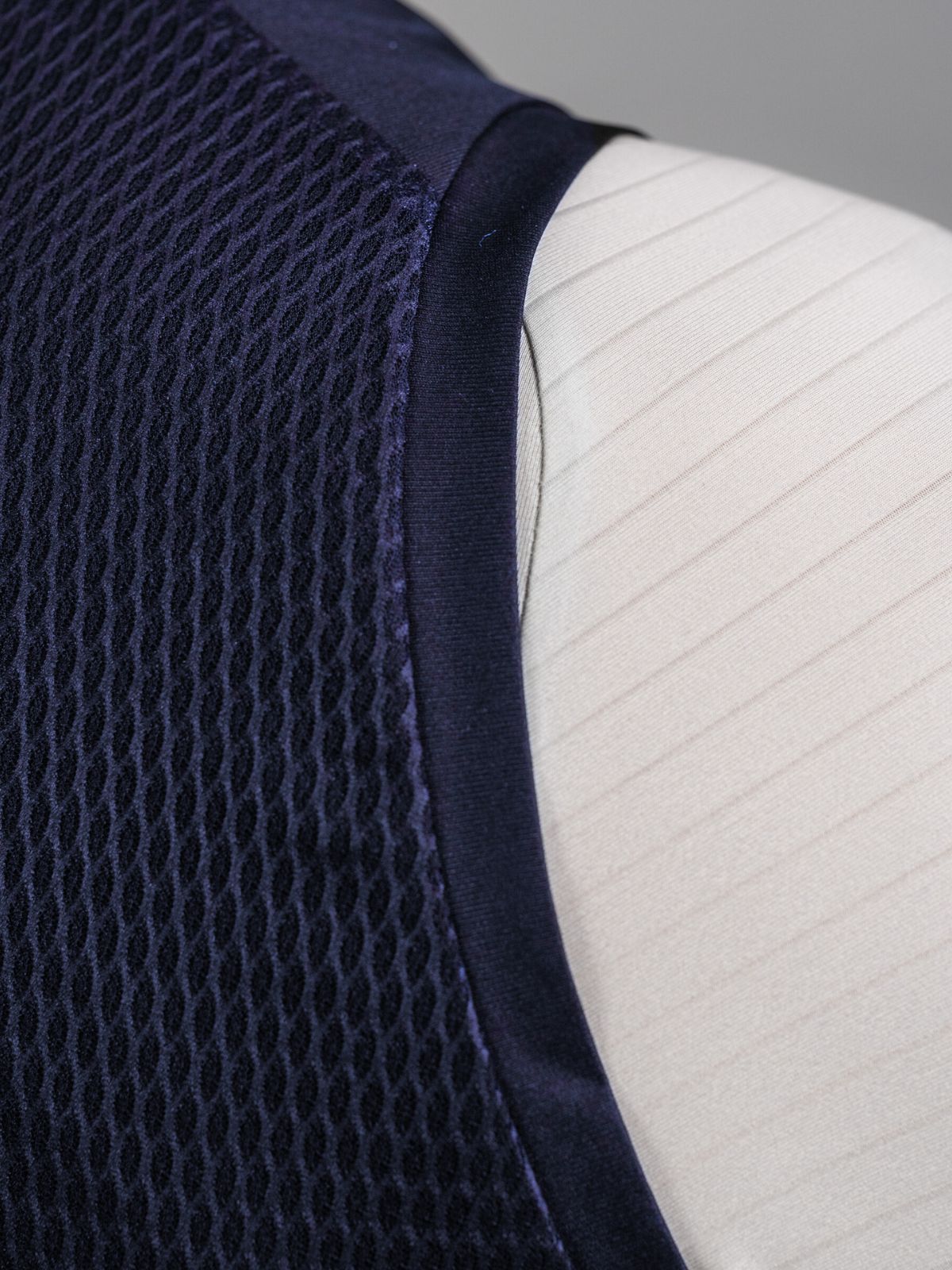 Icon Wind Body Misty Nautica