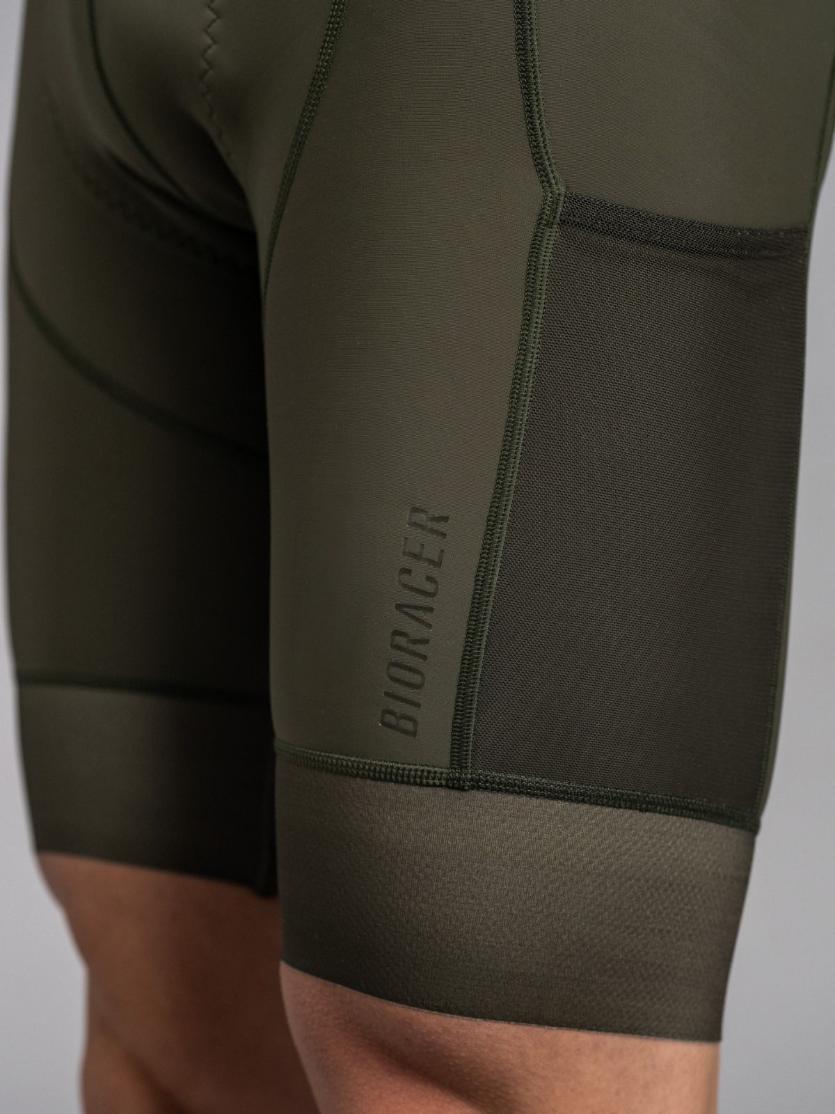 Icon Gravel Bibshorts Olive