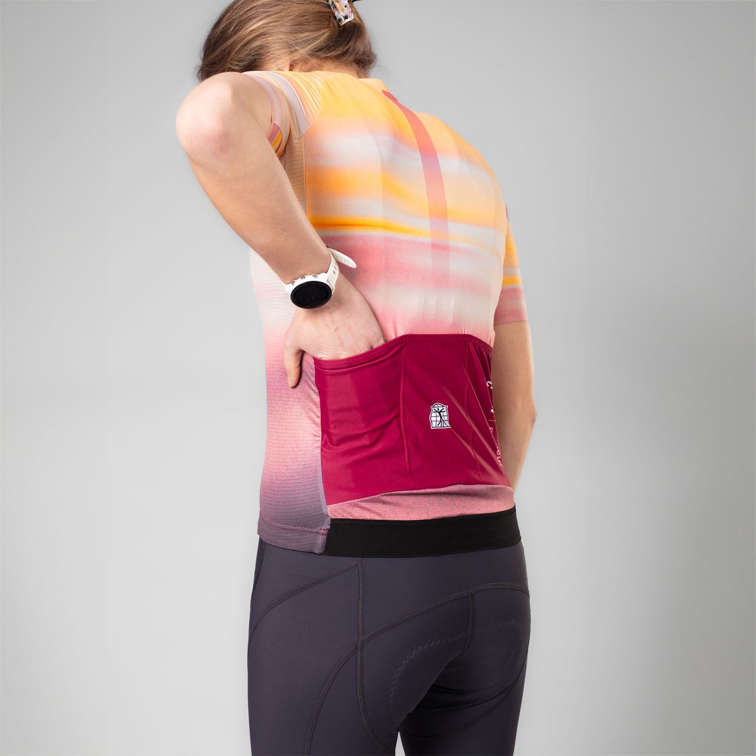icon rouleur women square pocket